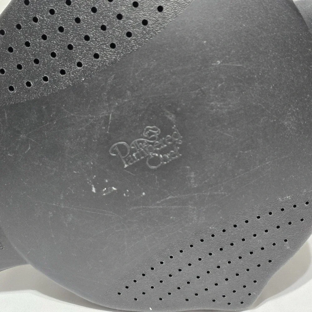 Pampered Chef Large 8 Cup 2 Qt Micro Cooker Microwave Steamer Strainer Lid Black
